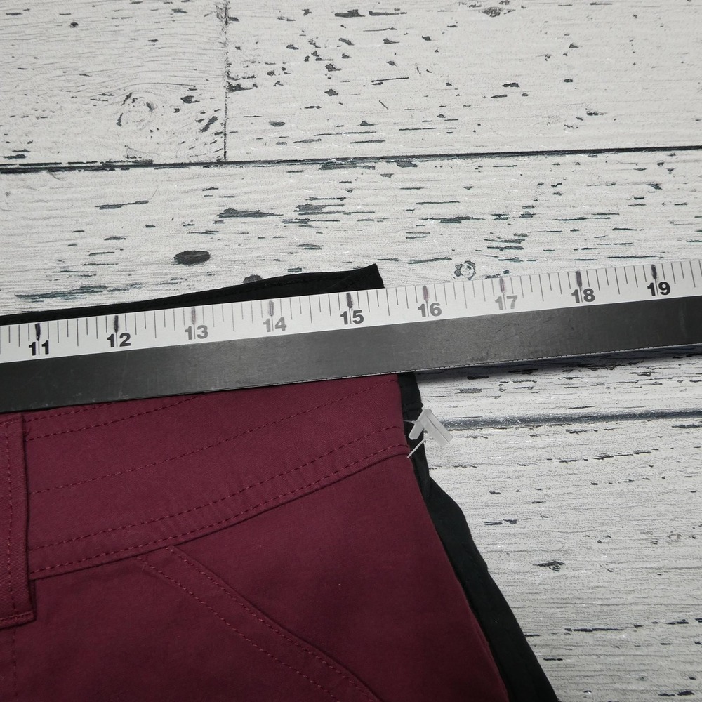 Eddie Bauer Shorts Womens 8 Lot Of 2 Black Burgundy‎ Bermuda Hiking Cuffed - Picture 11 of 13